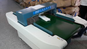 Tunnel belt conveyor ferrous needle detector for pillow 